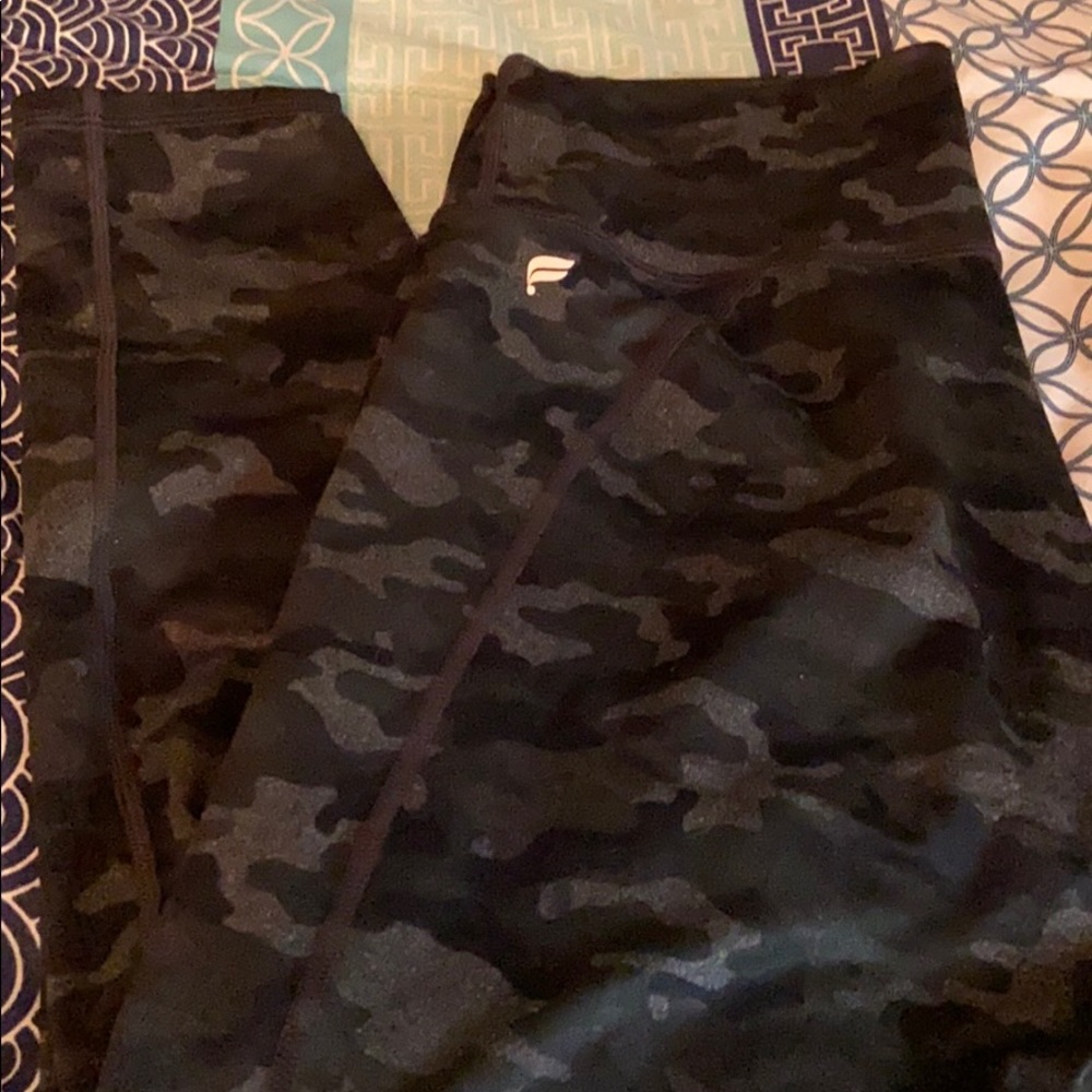 High waisted leggings